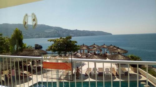 Hotel Torres Gemelas (omega)