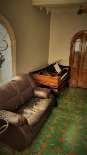 Hostal La Decima Guest House