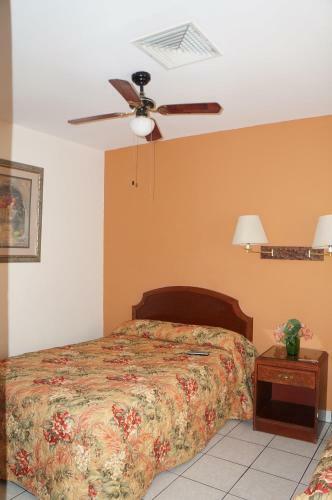 Hotel Jardin Del Centro