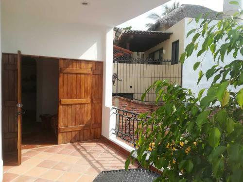 Casa Mora Upstairs Suit Home