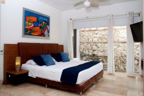 Old City 4 Bedroom Mansion