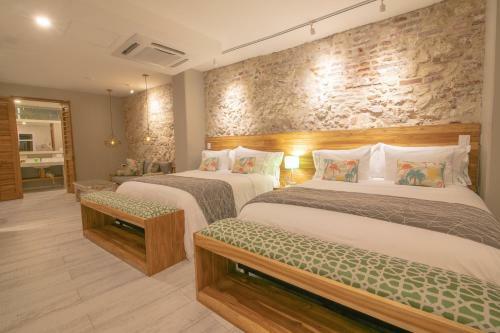 Townhouse Boutique Hotel