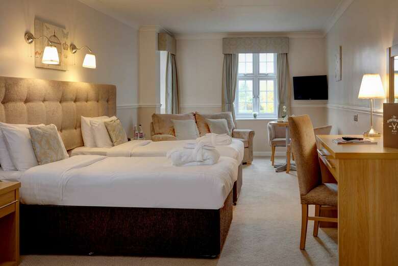 Bank House Hotel & Golf