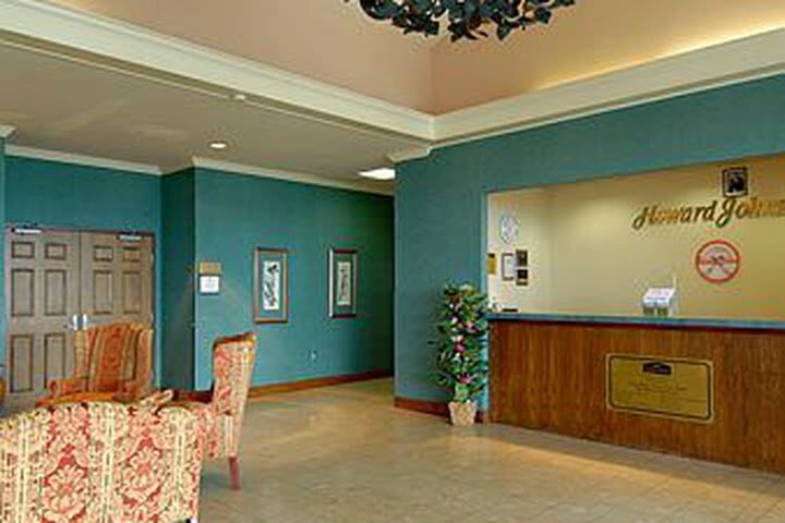 Hotel Howard Johnson Inn And Conference Center