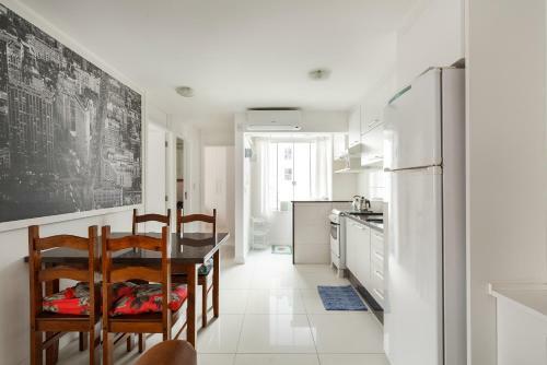 Apartamento Apto 2 Quartos, 1 Quadra Do Mar/shop. Atlantico