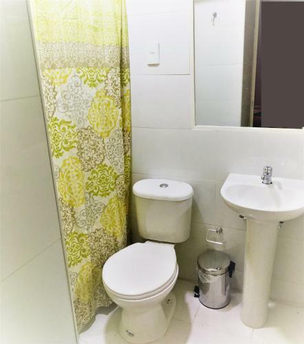 Bed & Breakfast Hostal Los Cha�ares
