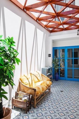 Bed & Breakfast Hostal Los Cha�ares