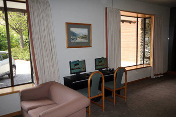 Coronet Peak Hotel