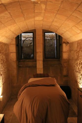 Hostal 66 Saint Paul's & Spa