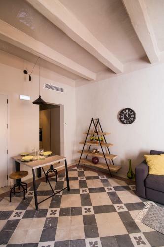 Valletta Designer Vintage Apartment