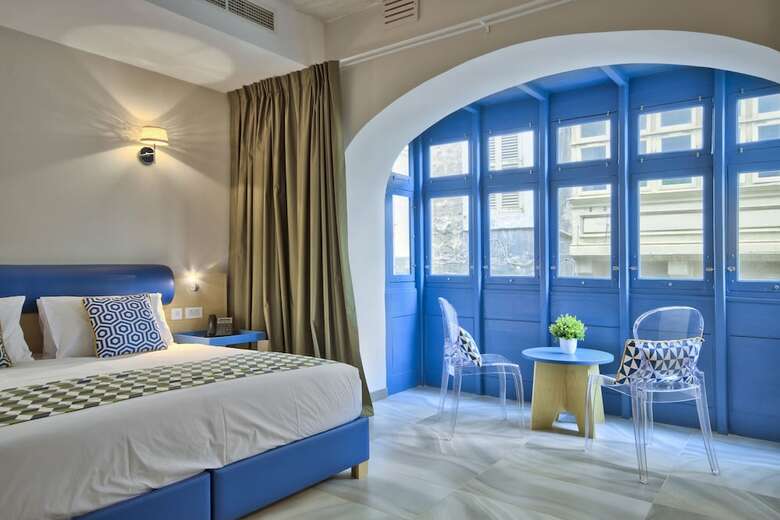 Hotel The British Suites