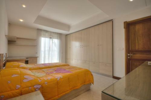 Marina View Luxury Apartment