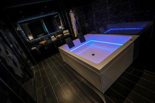 H Hotel - Adults Only