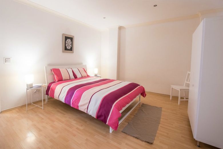 Apartamento Bright, Spacious And Right In The Center