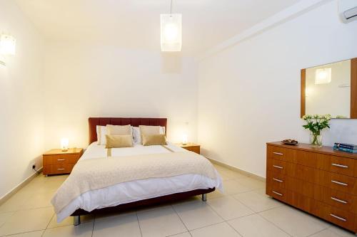St Julians - Spinola Road Apartment