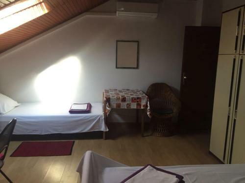 Hostal Crveno Zlato