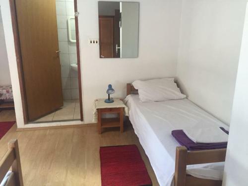 Hostal Crveno Zlato