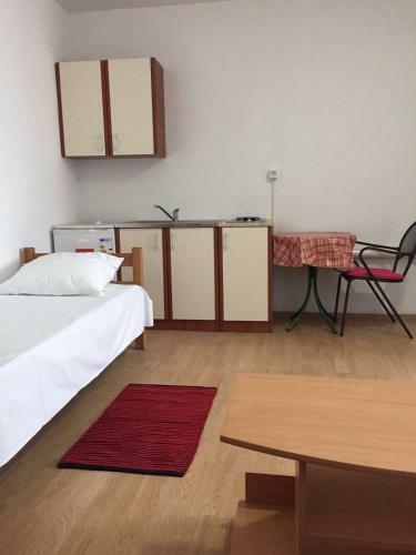 Hostal Crveno Zlato