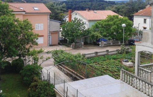 Apartment Cres 16178a