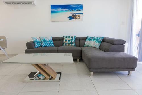 Villa Inah- 2 Bedroom Waterfront Luxury Villa