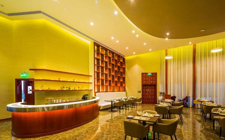Arch Hotel,bw Signature Collection By Best Western