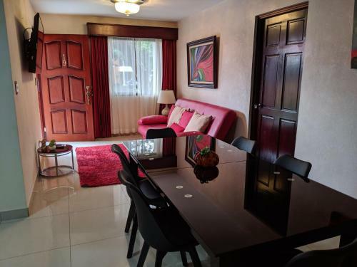 Hotel Suites Merlyn Airport