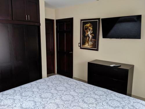 Hotel Suites Merlyn Airport