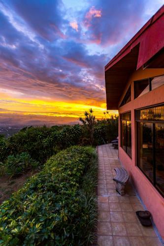 Cerro Verde Retreat