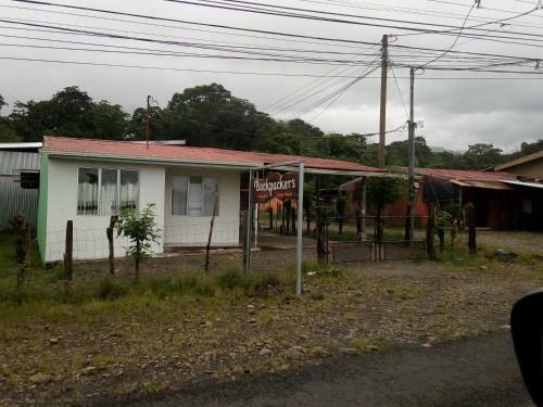 Albergue Backpackers Arenal Pura Vida