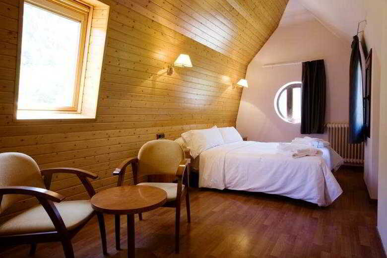 Hotel Aj Niunit