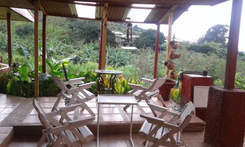 El Tranquilo Lodge And Apartments