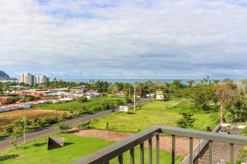 Jaco Bay 3702