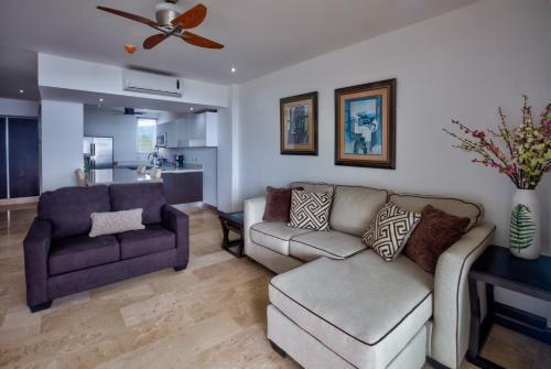 Apartamento Breakwater Beachfront Condo 603