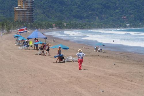 Apartamento Breakwater Beachfront Condo 603