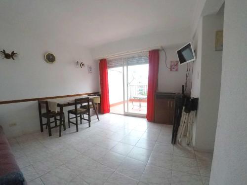 Apartamento A Pasos Del Mar Con Enorme Terraza!