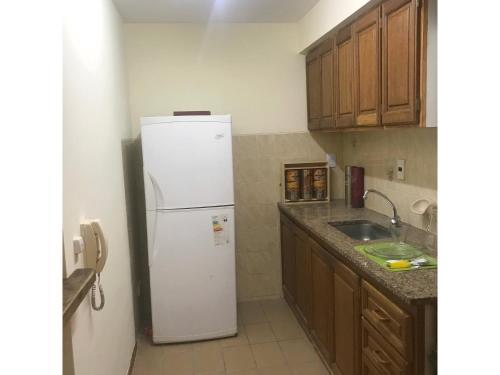 Apartamento C�lido Departamento A UNA Cuadra de Aristides