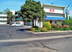 Hotel Motel 6 Denver Central