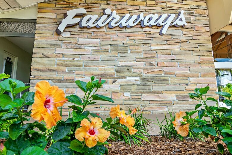 Hotel Fairways Resort