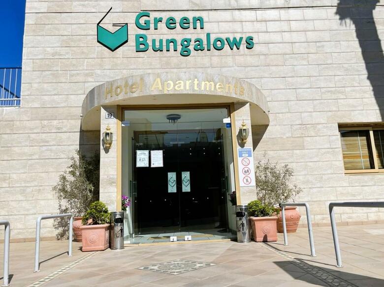 Hotel Green Bungalows