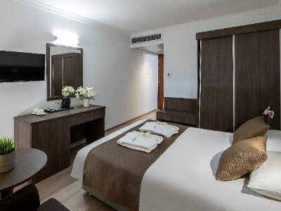 Kapetanios Hotel