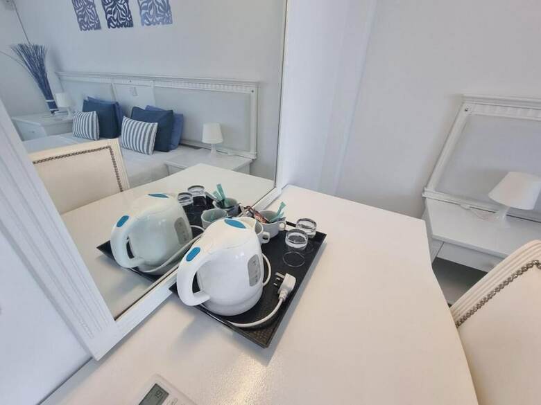 Nereus Hotel