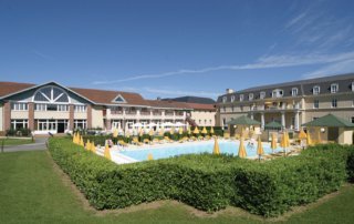 Dolce Chantilly Hotel