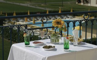 Dolce Chantilly Hotel