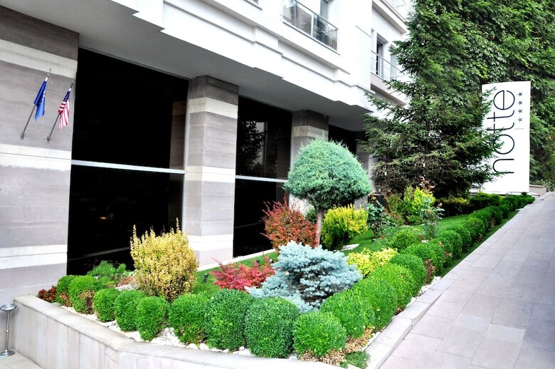 Notte Hotel