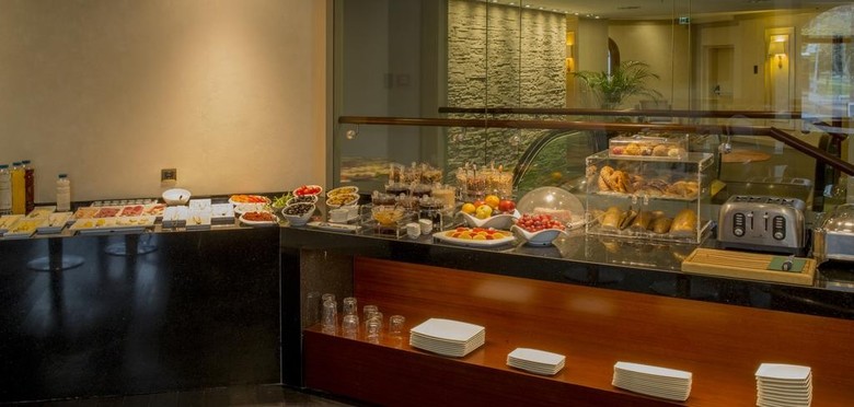 Hotel Mega Residence