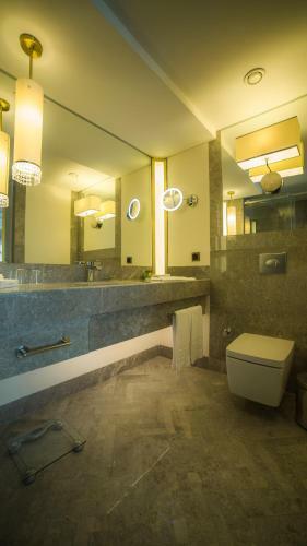 Hotel Mega Residence