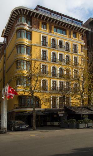 Hotel Mega Residence