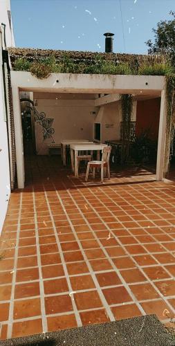 Bed & Breakfast La Casona Hotel -raul Alfonsin-