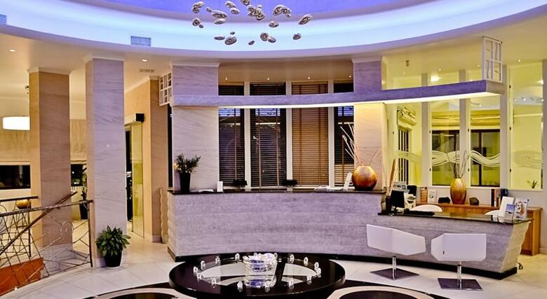 La Mer Deluxe Hotel & Spa