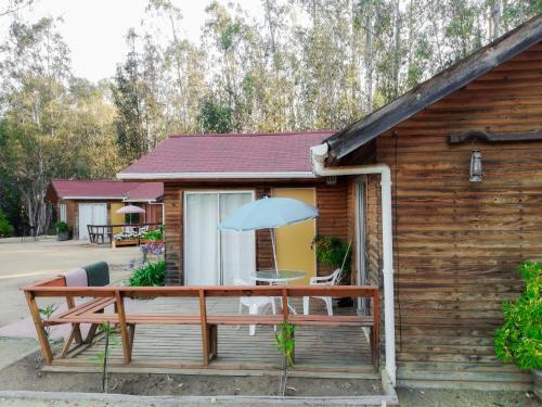 Caba�as A Algarrobo